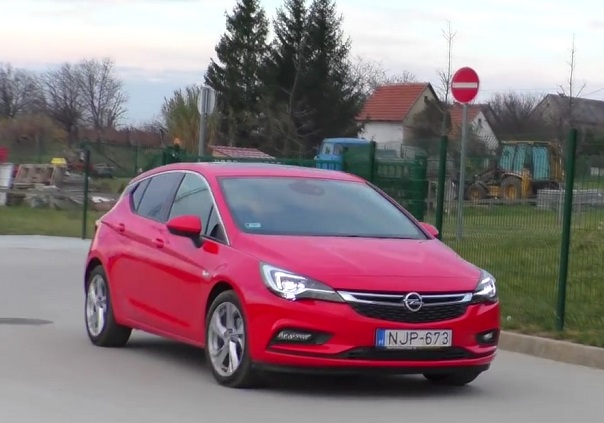 Opel-Astra-2016-2017