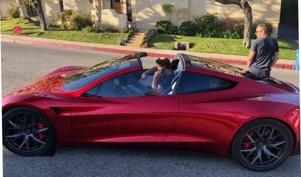 Tesla Roadster 2020.