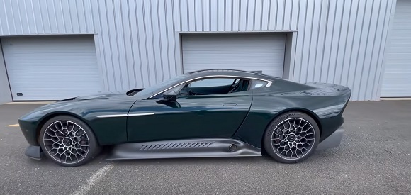 Aston Martin Victor 2021.