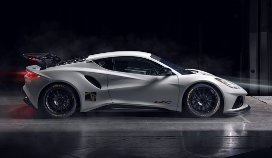 Lotus Emira GT4 2022.