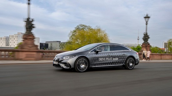 Mercedes EQS Drive Pilot 2022.