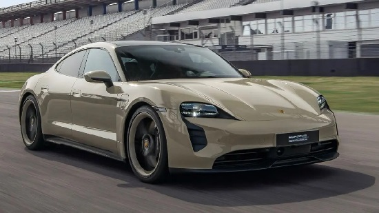 Porsche Taycan GTS Hockenheimring Edition 2022.