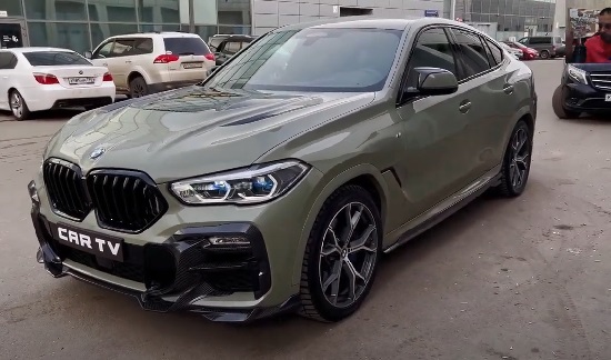 BMW X6 2023.