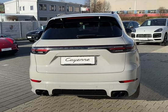 Porsche Cayenne 2024.