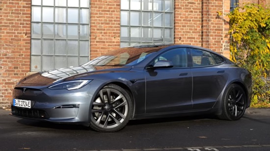 Tesla Model S Plaid 2023.