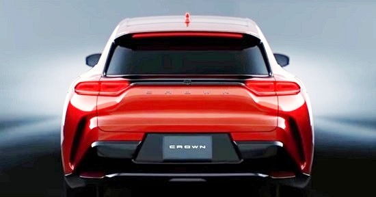 Toyota Crown Sport 2024.