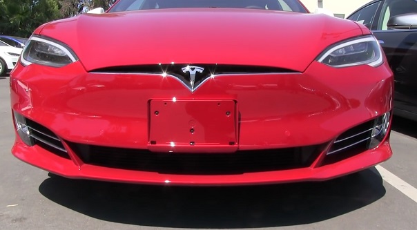 Tesla Model S 2016.