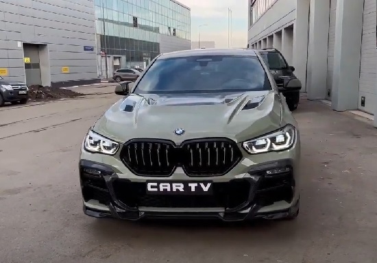 BMW X6 2023.