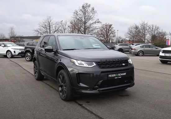 Land Rover Discovery Sport 2023.